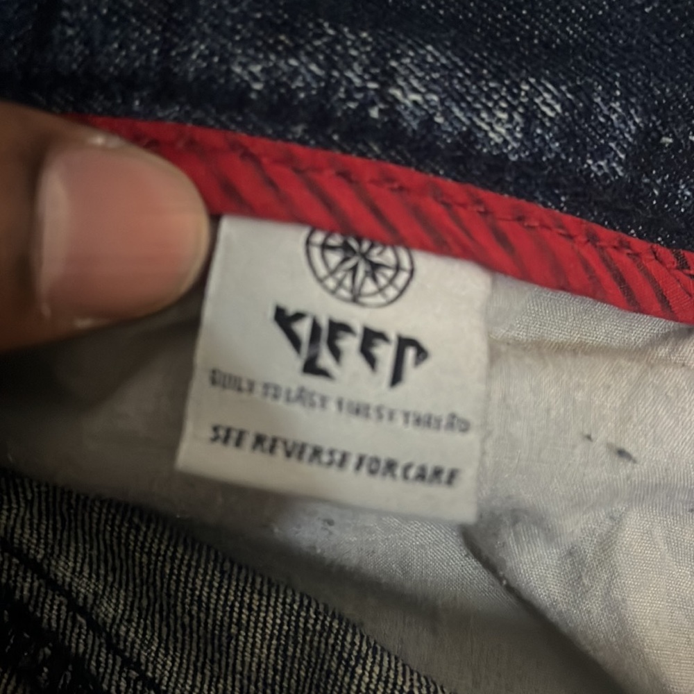 Jeans - Picture 6 of 9